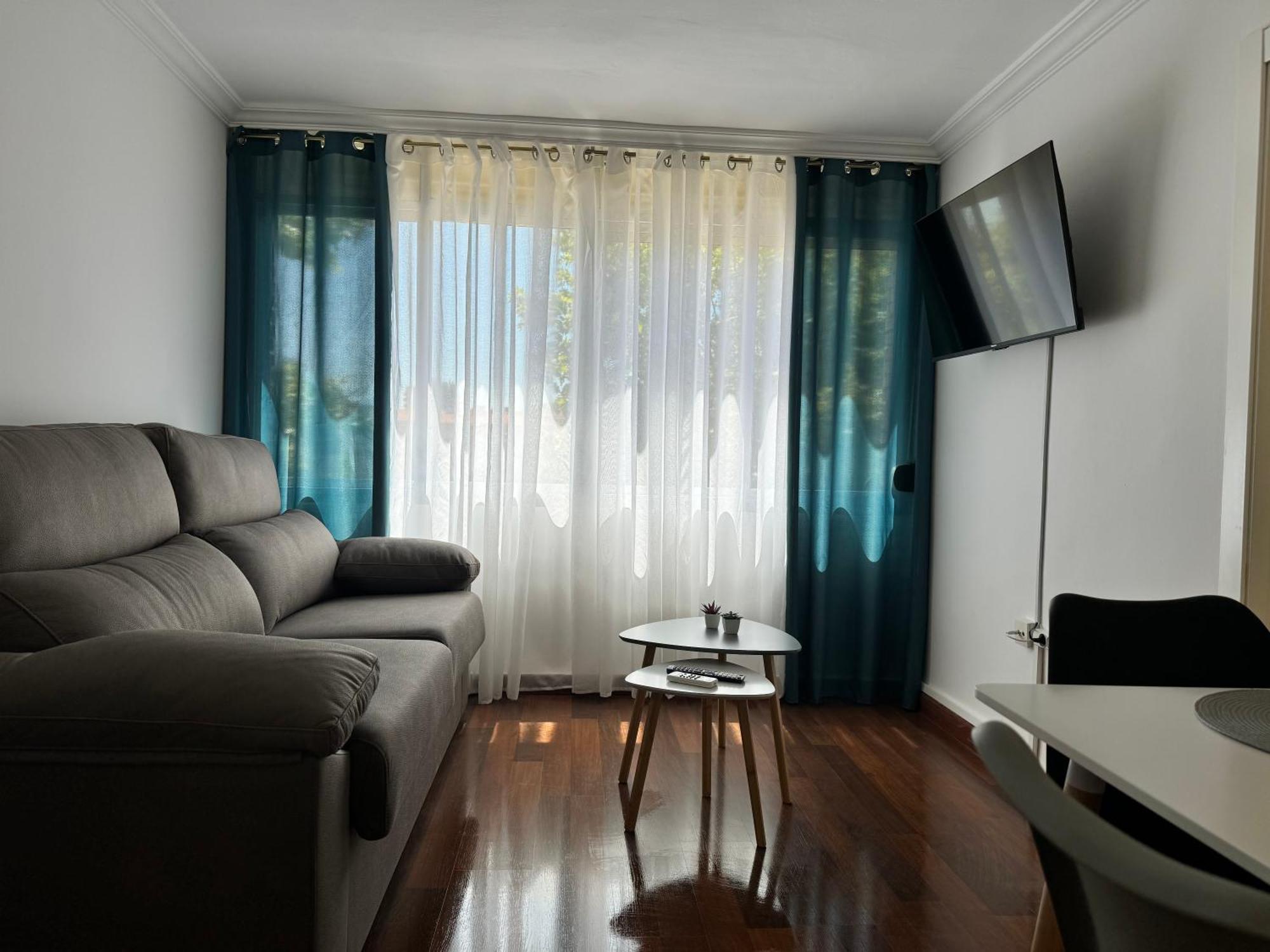 Apartamento Alarcon En Zona Av Espana - Hospital Albacete Buitenkant foto