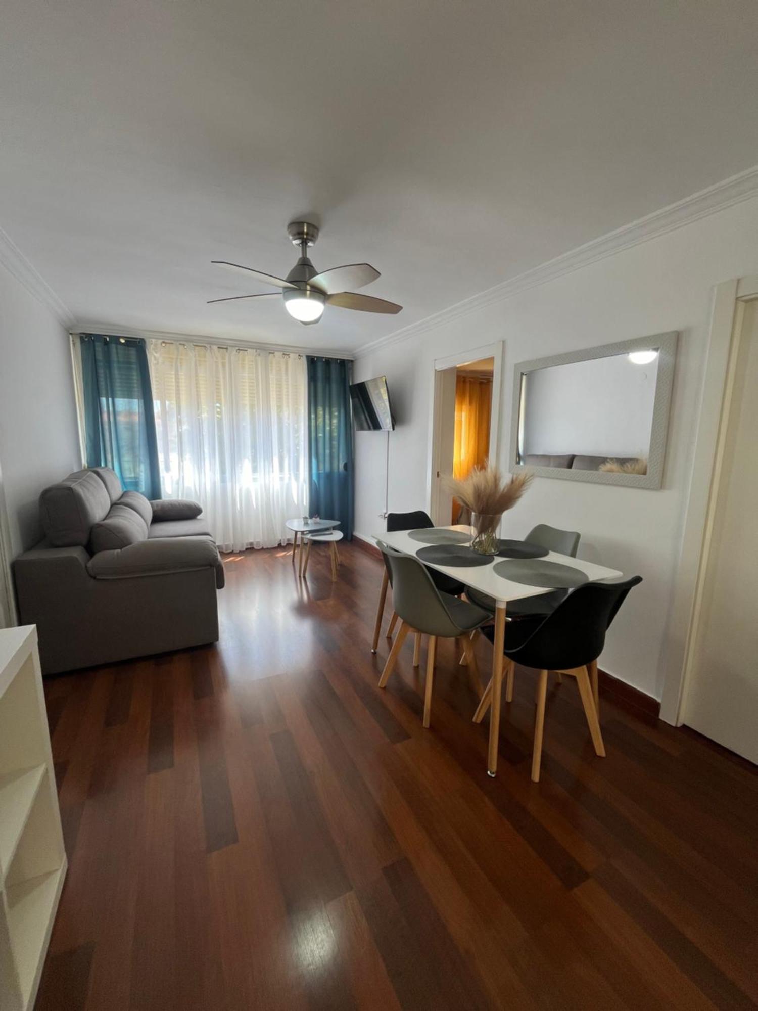 Apartamento Alarcon En Zona Av Espana - Hospital Albacete Buitenkant foto